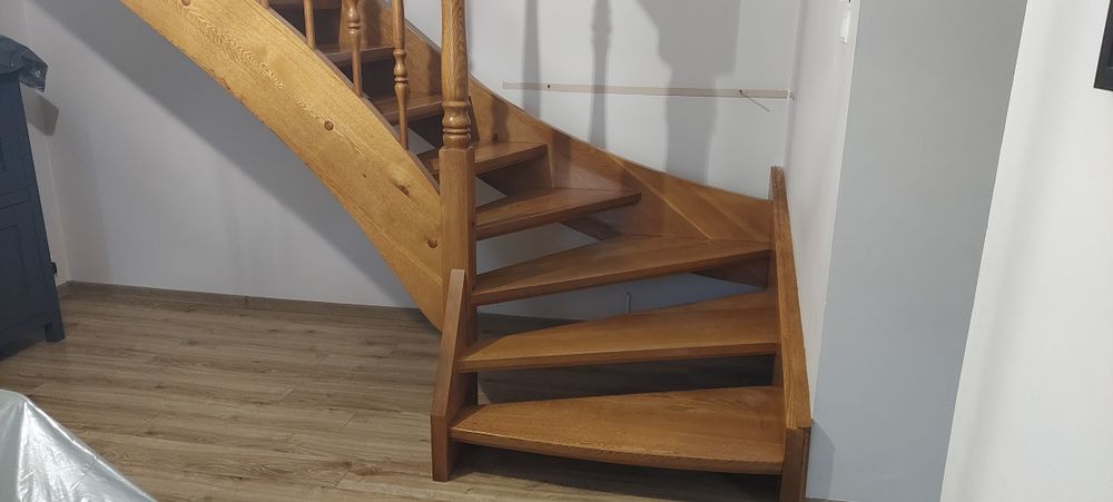 Schody dębowe zabiegowe