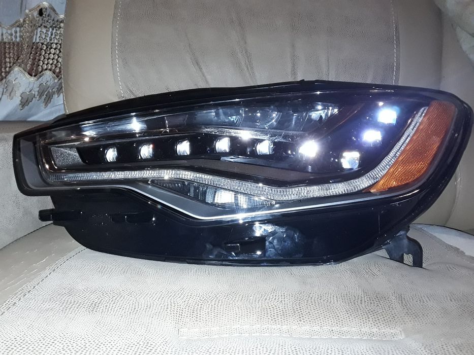 Фара Ауди А6С7 левая