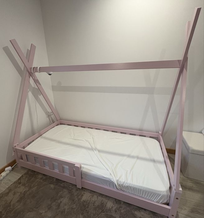 Cama montessori com colchão