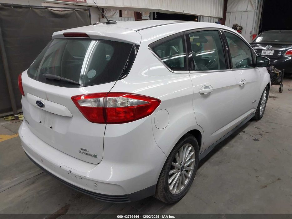 Ford c-max 2016 рік