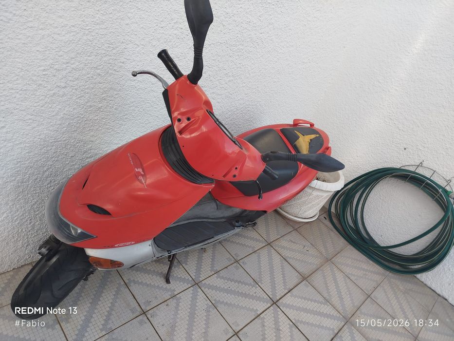 Scoter aprilha 50 cc