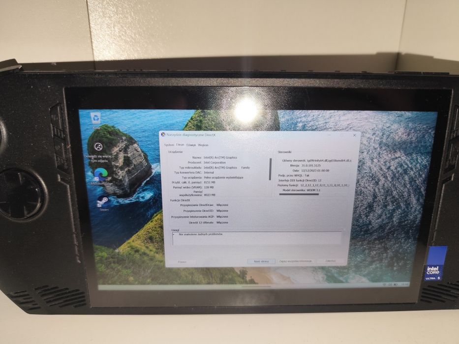 Komputer przenośny MSI Claw A1M