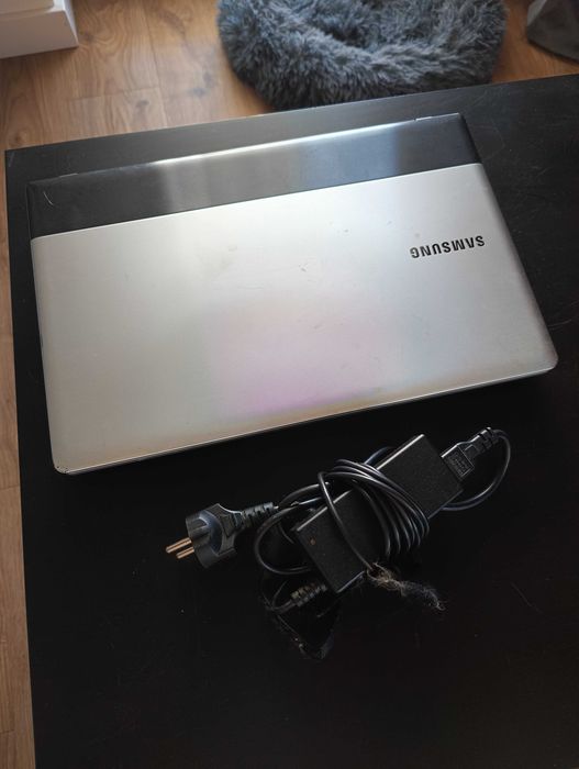 laptop samsung NP300E5A