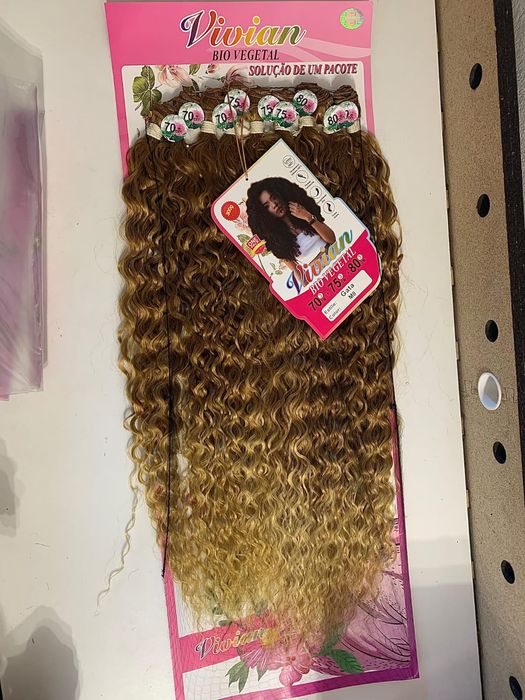 Cabelo Postiço disponível na nossa loja