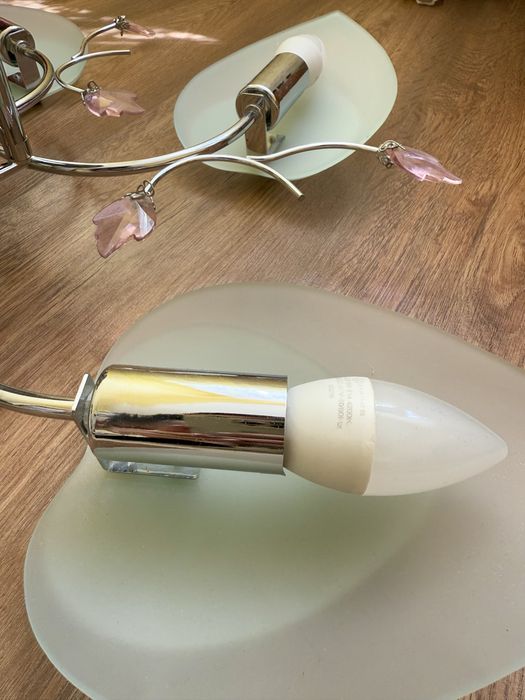 Стельова люстра у стилі модерн