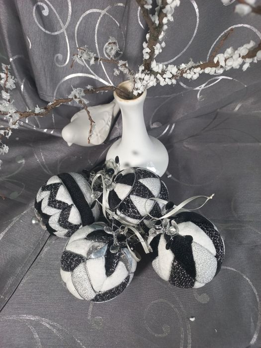 Новорічні кульки. Новорічні прикраси