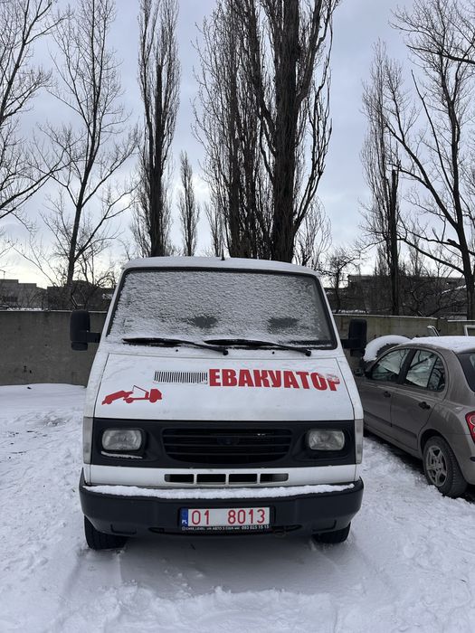 Эвакуатор Daewoo на уверенном ходу