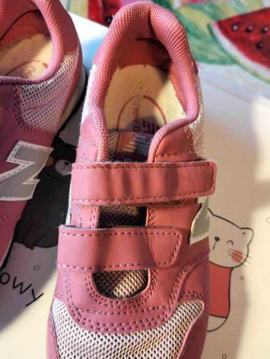 różowe dziewczęce sneakersy New Balance 500 r. 32