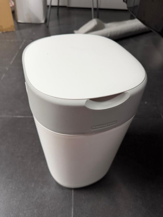 2 caixotes lixo fraldas