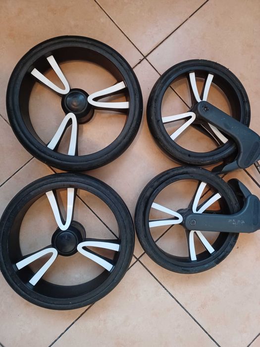 Kółka do wózka Bebetto Flexy 3V