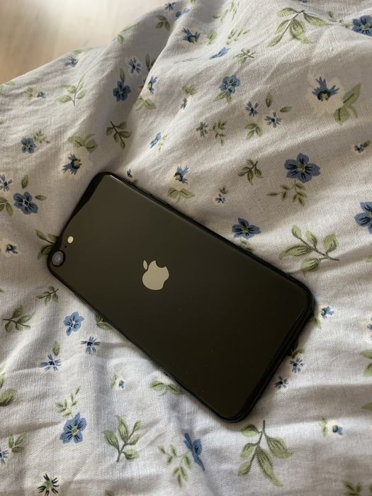 Iphone Se 3 2022  128Гб 88%