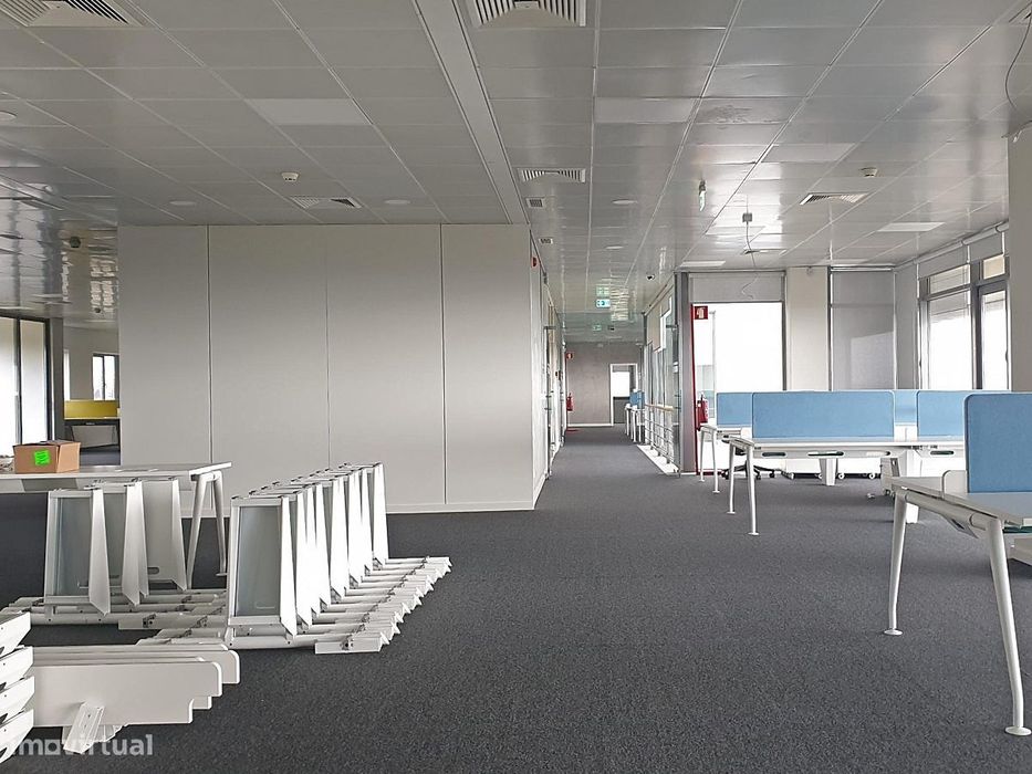 Escritório Venda Taguspark | 620 m2 | Inclui 11 Lug. Estacionamento