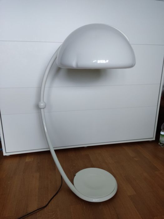 Włoska lampa podłogowa Serpente model2131 proj Elio Martinelli lata 60te vintage
