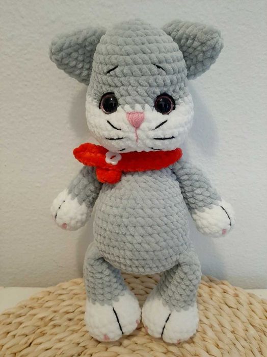 Gatinho peluche brinquedo de croche