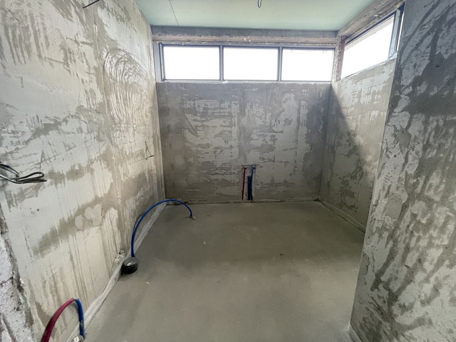 Продам дом с  выходом на Днепр Вишенки. Рядом осокорки золоче