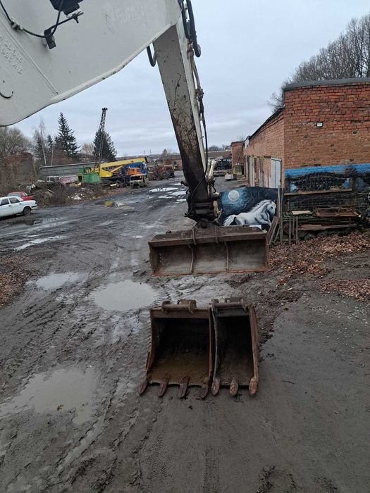 Продам екскаватор Komatsu PW 180