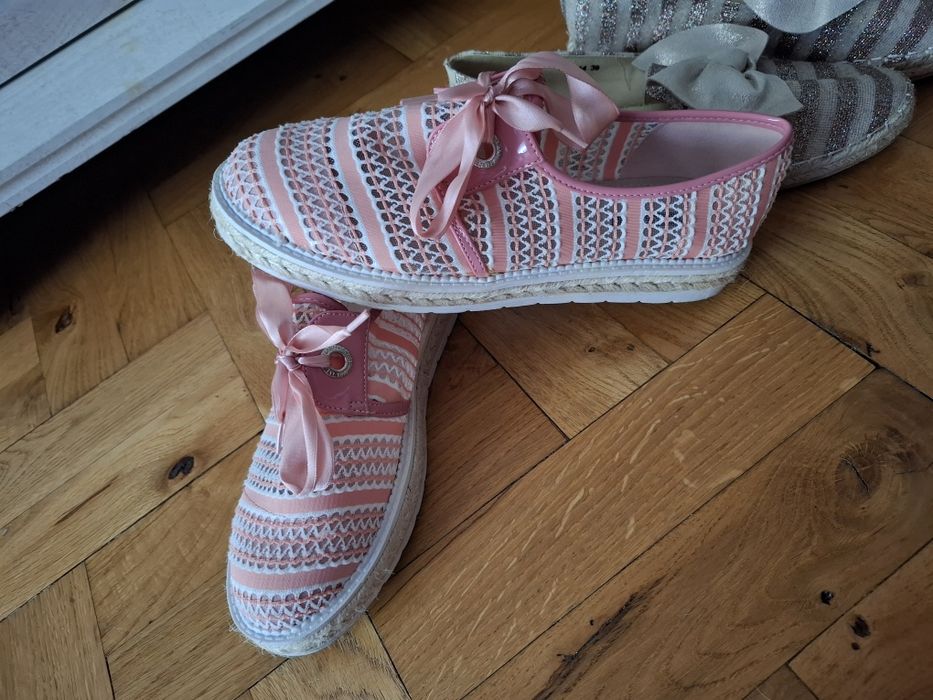 Dwie pary espadryli
