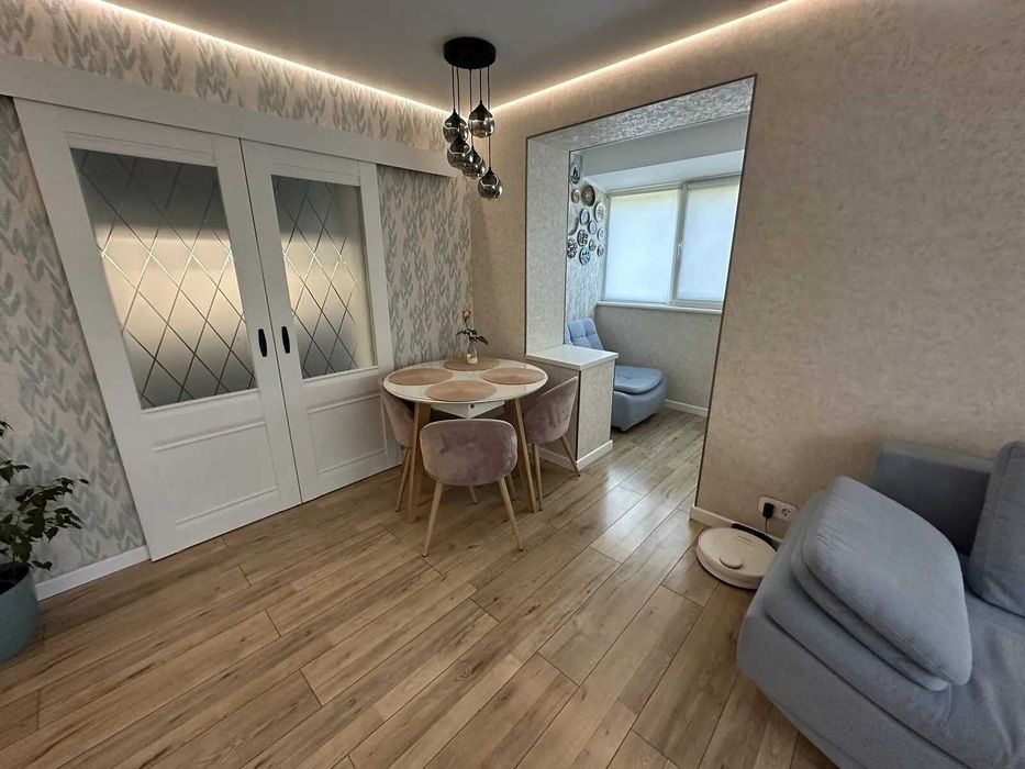 Купите классную  3-комнатную Левый берег Слобожанский!! БЕЗНАЛ - ДА!