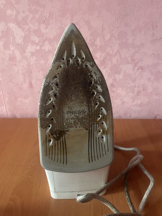 Праска, утюг Philips pover life 2100 W