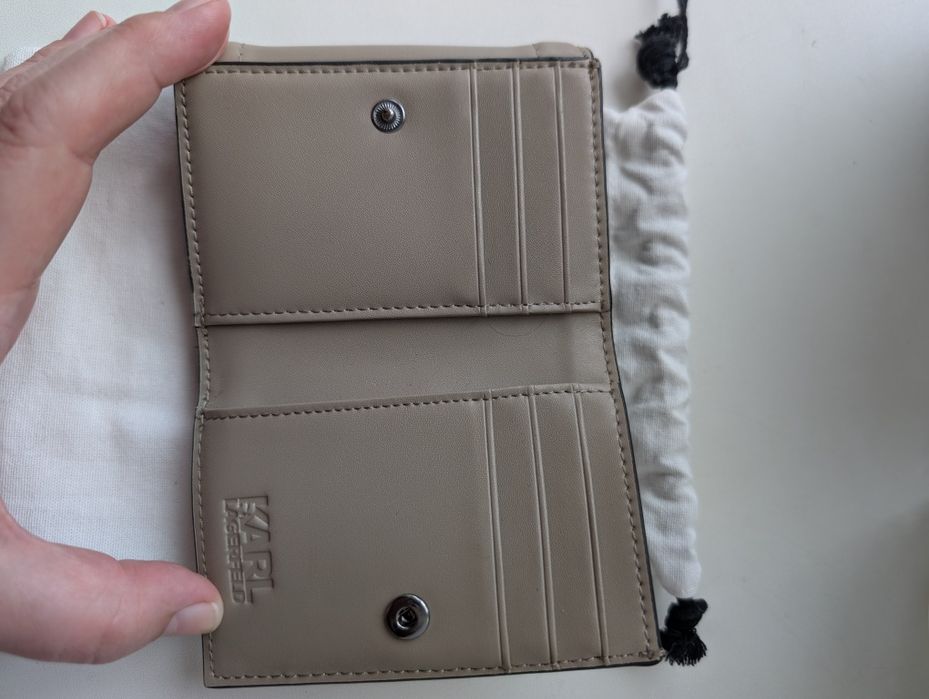 Karl Lagerfeld  K/Signature гаманець шкіряний