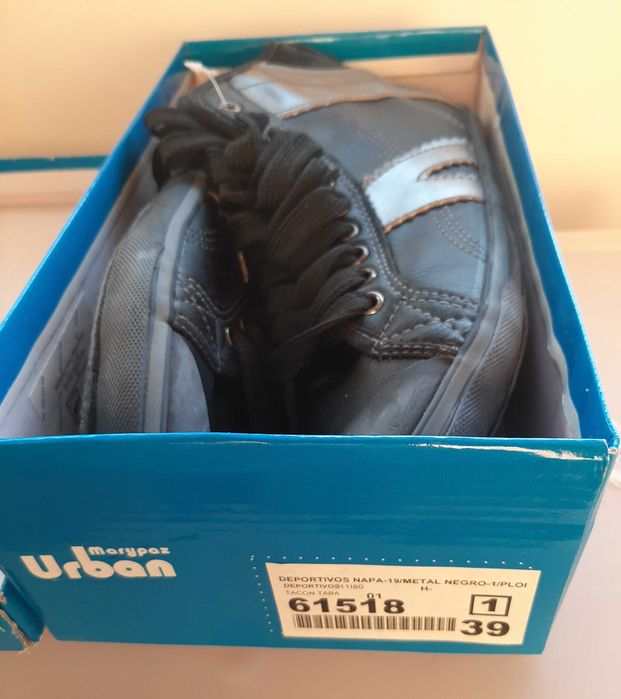 Sapatilhas subidas t.39 - NOVAS