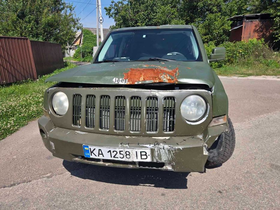 Продам Jeep Patriot 2008, 2.36л бензин, механіка, передній привод