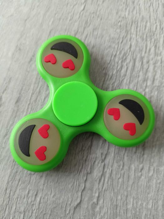 Fidget spinner fluorescencyjny buźka