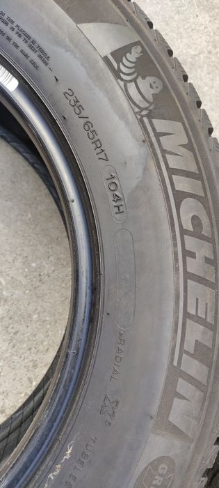Opony 2szt.  235/65 R17