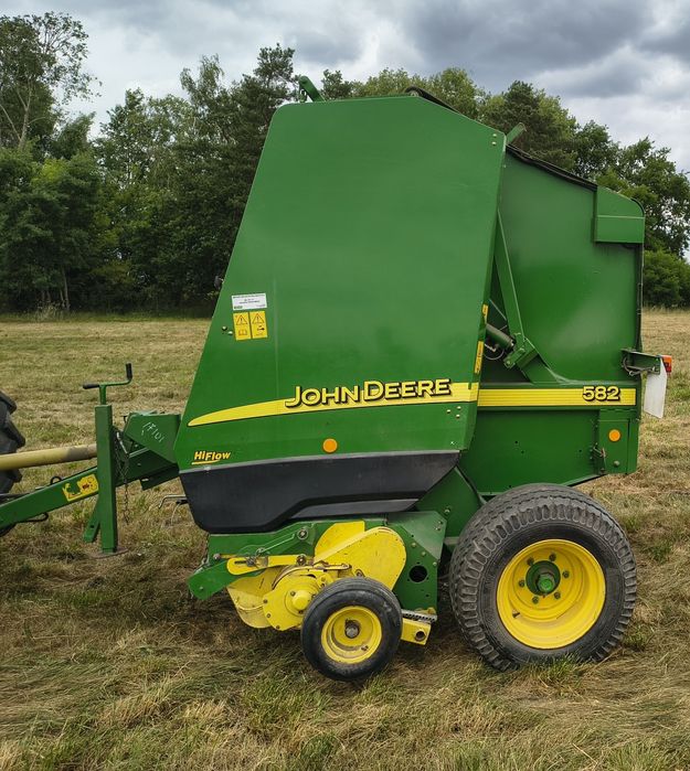 Prasa rolującą John Deere 580