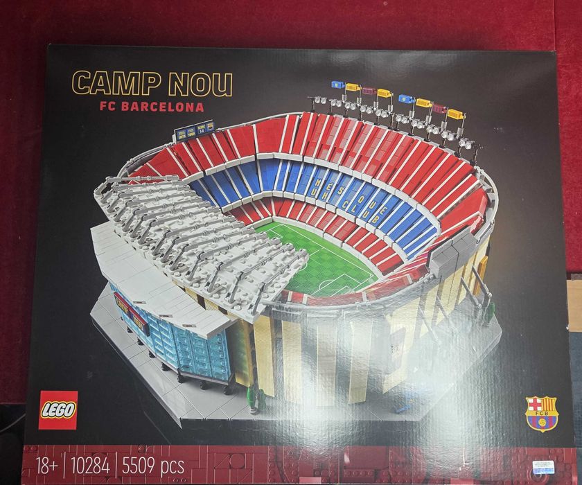 LEGO 10284 - Camp Nou - FC Barcelona