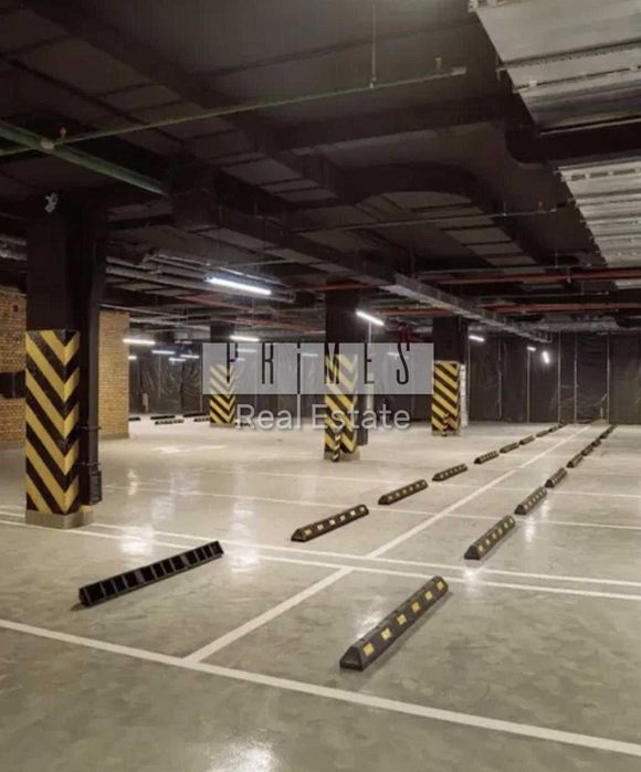 Продажа парковочного места 13,4 м2, ЖК TRIIINITY, ул. Тютюнника, 39а