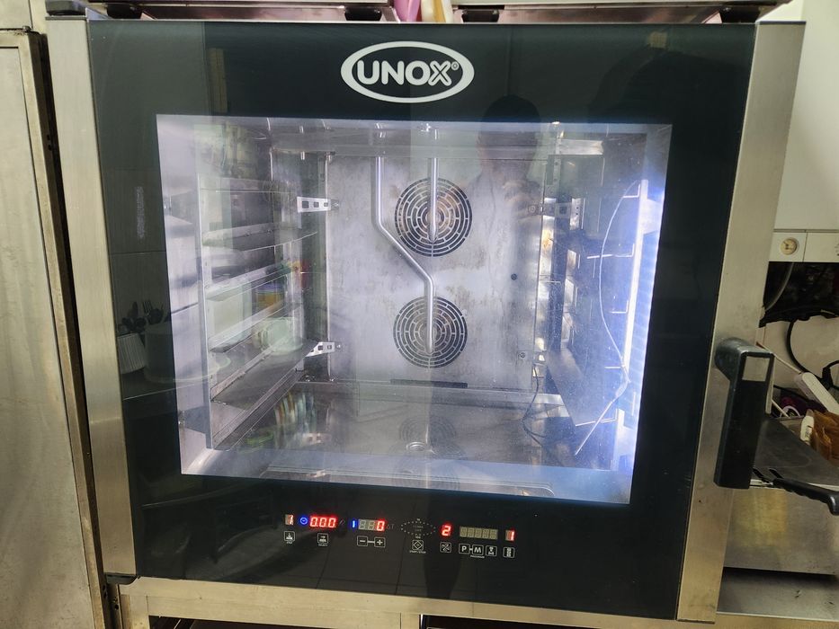 Пароконвектомат Unox XBC 605E