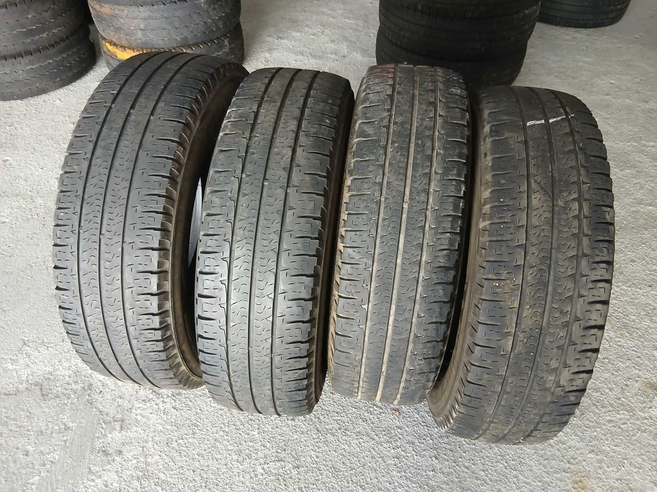 4 Pneus 225/75R16 CP Michelin Camping