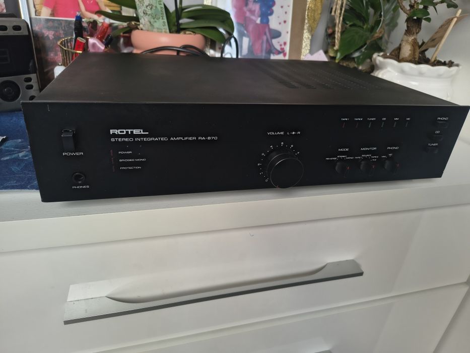 Wzmacniacz Rotel RA-870 dual mono