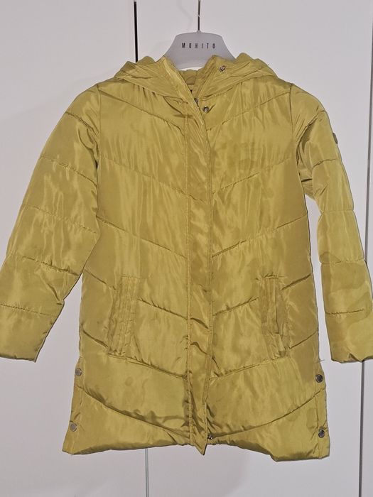 Ciepła kurtka  na 140 cm miodowa wysyłka