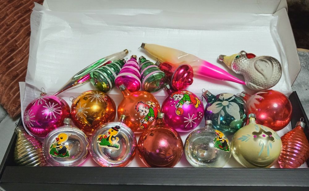 Набір радянських новорічних іграшок