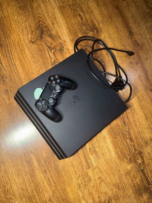 PlayStation 4 Pro + оригинальный DualShock 4