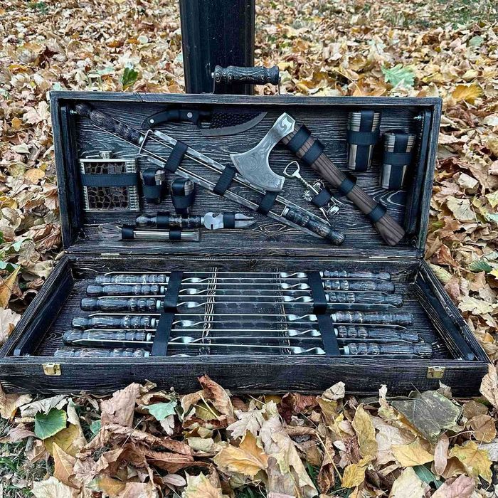 Набір шампурів у дерев'яному кейсі "ЗЕВС"  подарок, подарунок мужчине