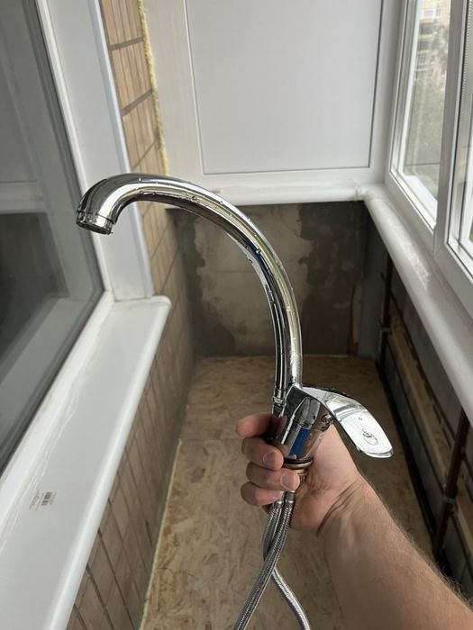 Кран для воды на кухню