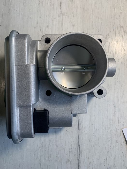 Дросельна заслінка JEEP Compass Patriot 5429090 4891735AC
