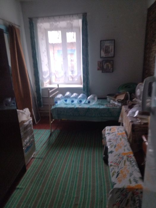 Продам будинок .