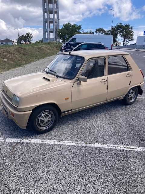 Renault 5 Laureate