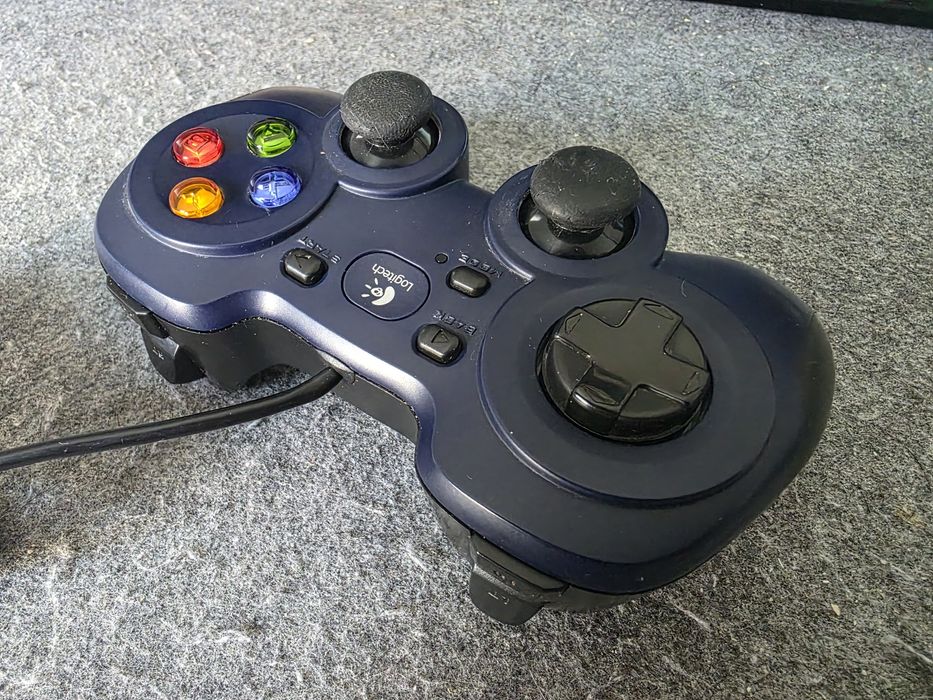 Геймпад Logitech F310