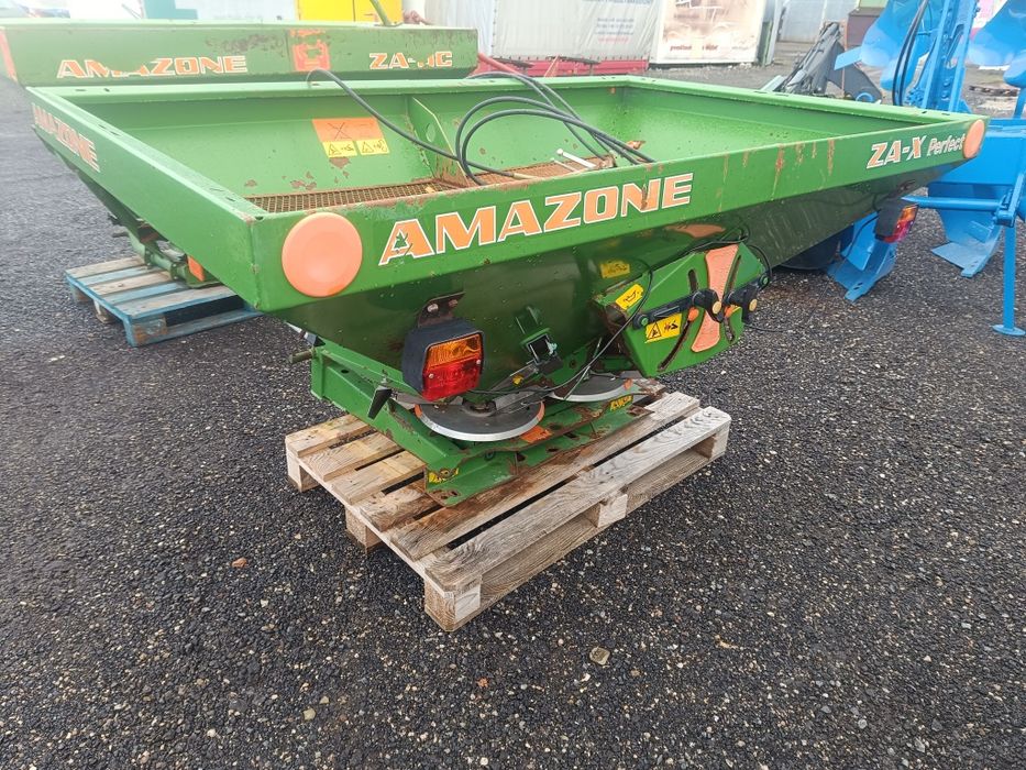Rozsiewacz Nawozu Amazone