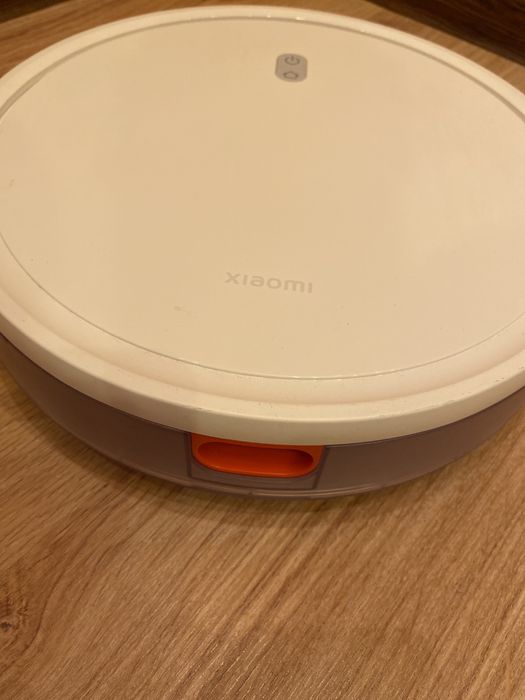 Xiaomi Vacuum E10 / Робот пылесос