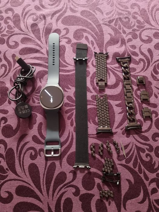 Samsung watch 8 + 1 Bracelete oficial + 3 braceletes extra - Garantia até 2029