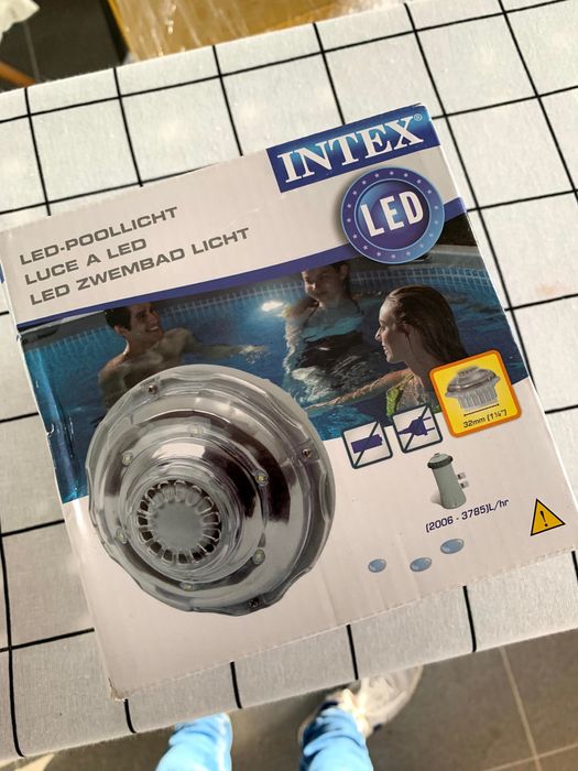 Luz hidráulica para piscina INTEX - NOVA