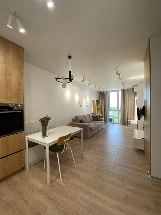 Продаж 1к квартири 45 кв.м ЖК Файна Таун, вул. Салютна 2