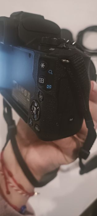 Máquina fotográfica Canon EOS M50