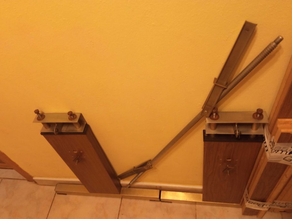 Стол трансформер(журнальный, обеденный, гостевой)ГДР